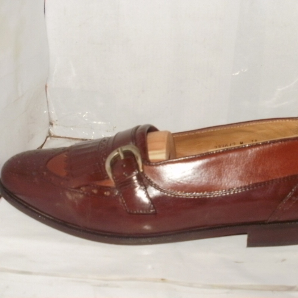 HERE YOU HAVE A MEN'S COGNAC/BROWN BROGUE WINGTIP